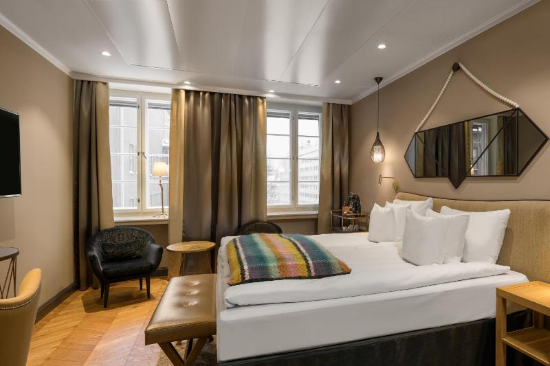 Superior Double Room image 1
