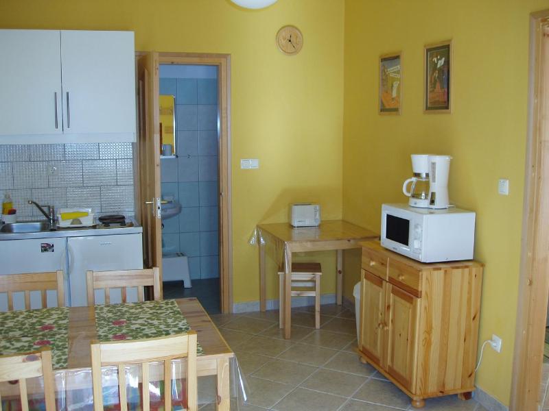 One-Bedroom Apartment (2 Adults) image 3