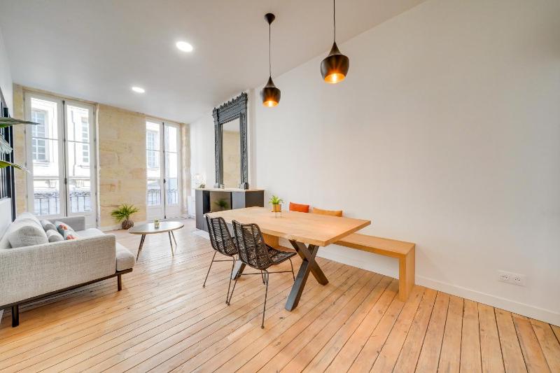 LE 61 - Superbe T2 meublé avec balcon en plein cœur de Bordeaux - image 10