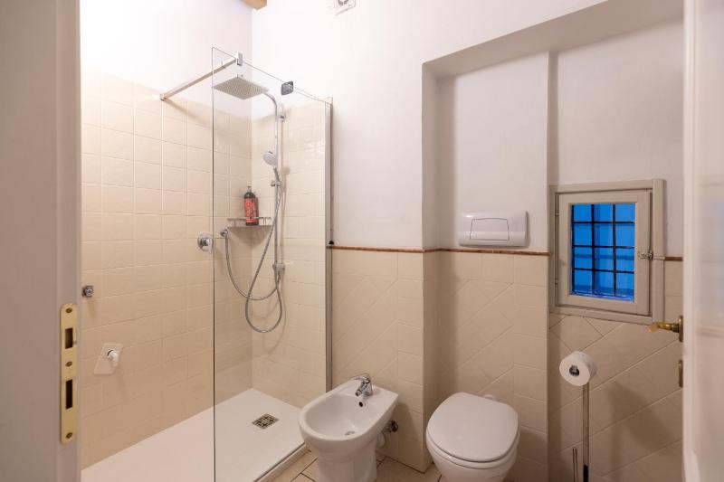 Superior One-Bedroom Apartment Plus (2 Adults) image 2