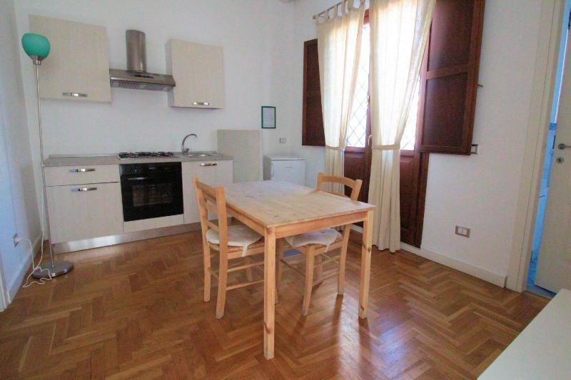 Double Room with Balcony image 3