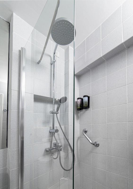 Standard Double or Twin Room with Sea View image 2