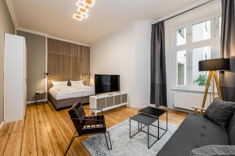 Apartment Steve (Greifenhagener Strasse 64) image 1