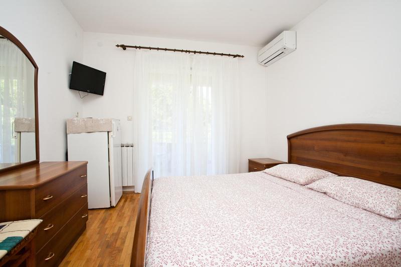 Double Room with Balcony image 1