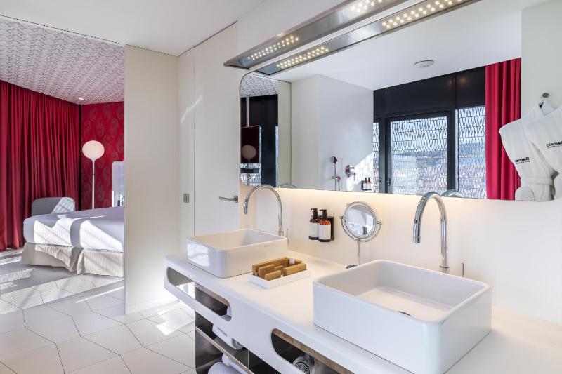 Junior Suite image 2