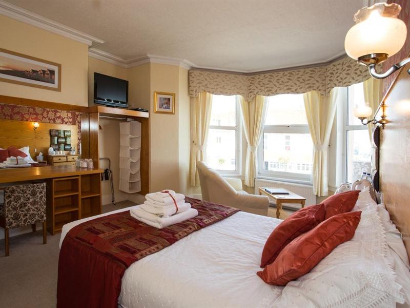 Superior Double Room image 4