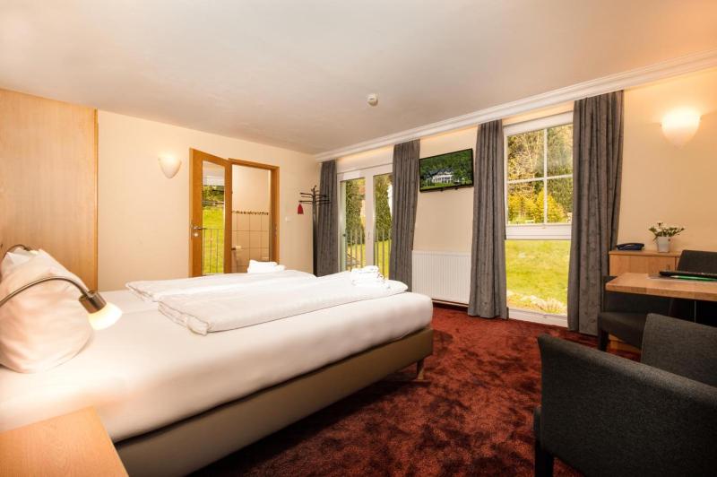 Double Room image 1