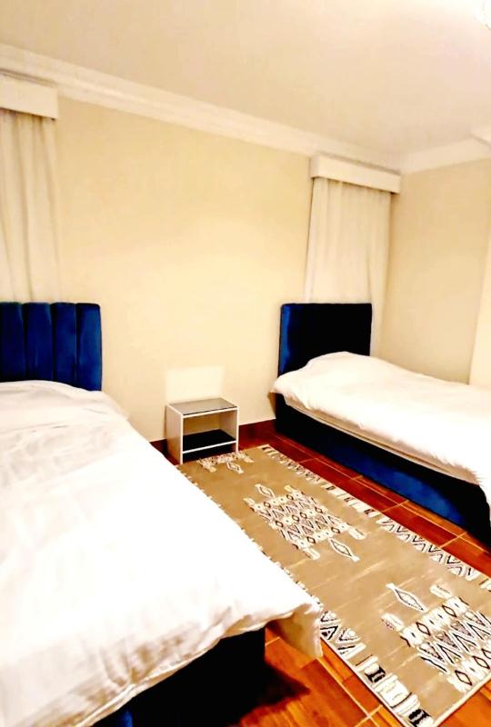 Double Room with Private Bathroom image 2