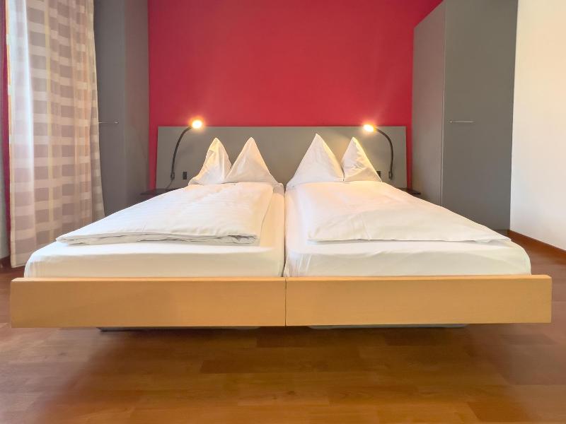 Superior Triple Room image 3
