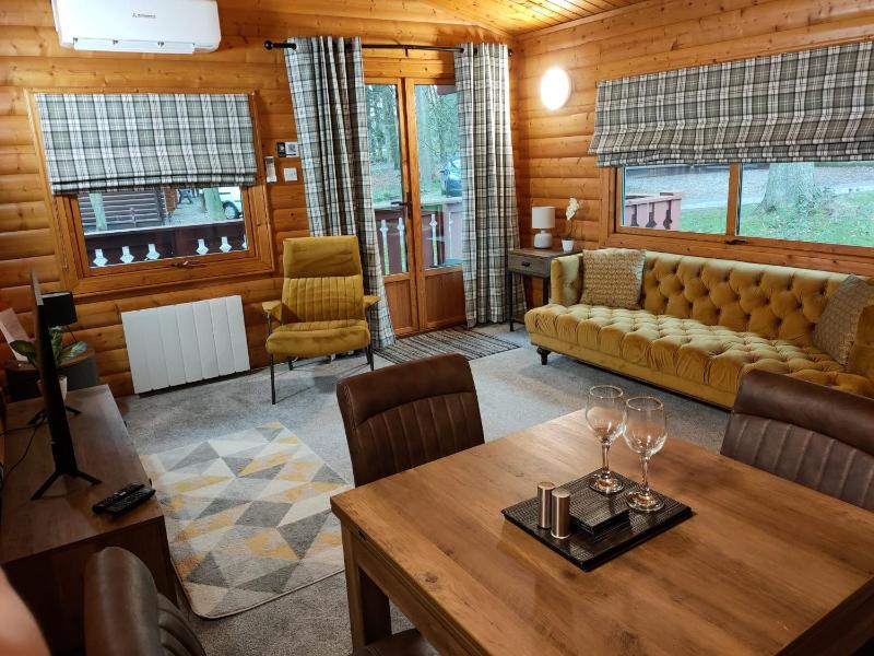 Two-Bedroom Chalet image 4