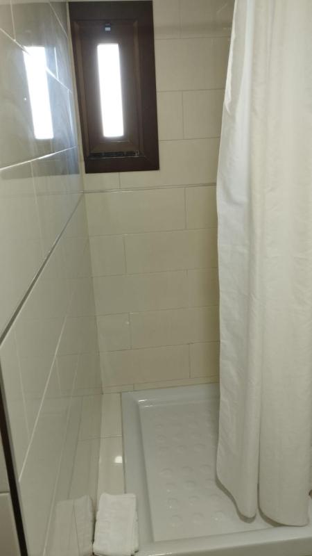 Hotel Raxa - image 2