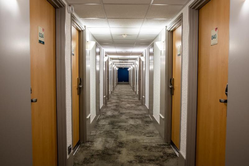 Standard Twin Room image 2