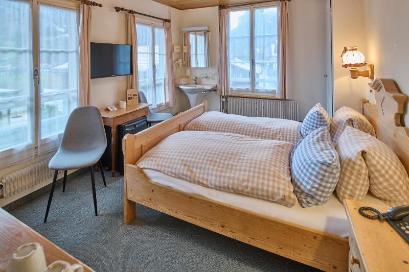 Standard Double or Twin Room image 1