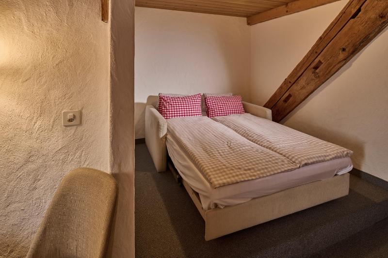 Quadruple Room image 4