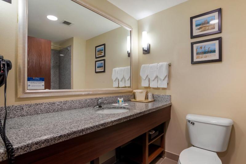 Double Suite with Two Double Beds image 4