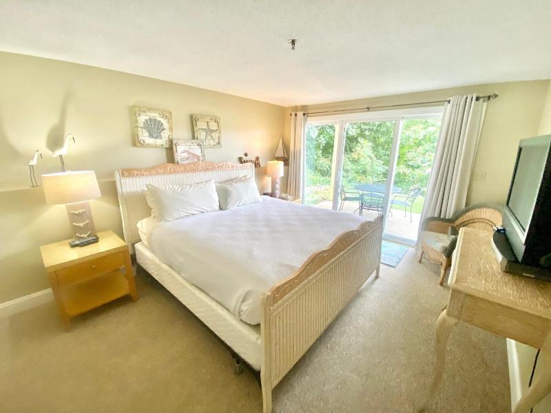 One-Bedroom Apartment image 1
