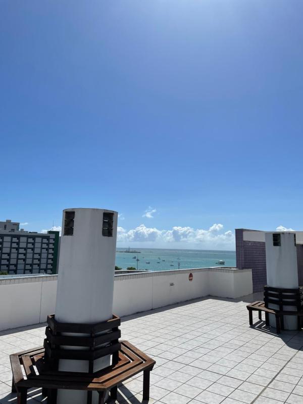 Front Beach Apartament Pajuçara Maceió - image 2