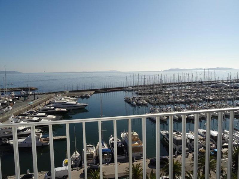 Hyères Port T2 avec Clim et Wifi Vue Mer - FR-1-335-172 - image 4