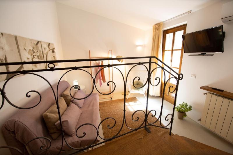 La Corticella Luxury Suite with Terrace - image 31