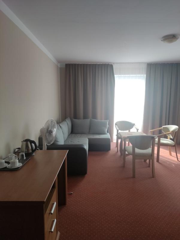 Deluxe Triple Room image 2