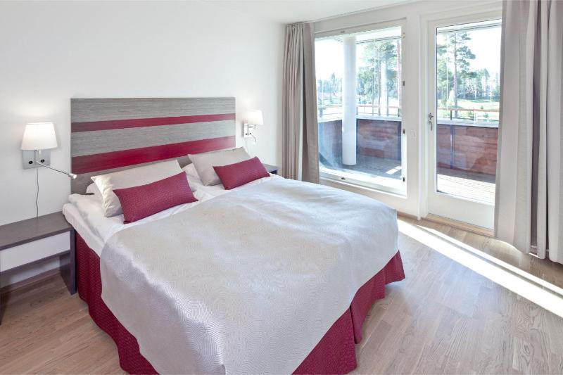 One-Bedroom Apartment with Sauna image 4