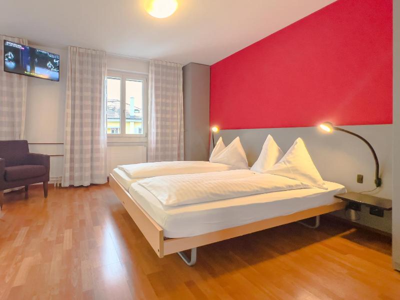 Superior Double Room image 1