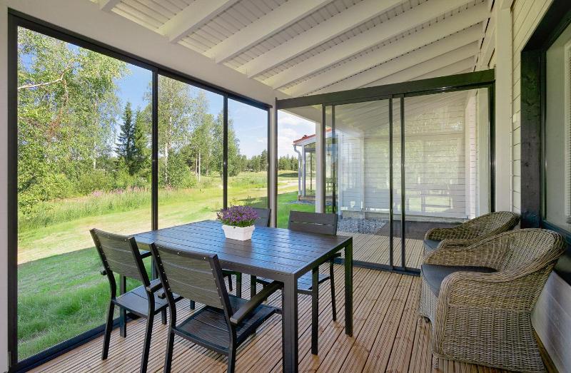 Two-Bedroom Villa image 2