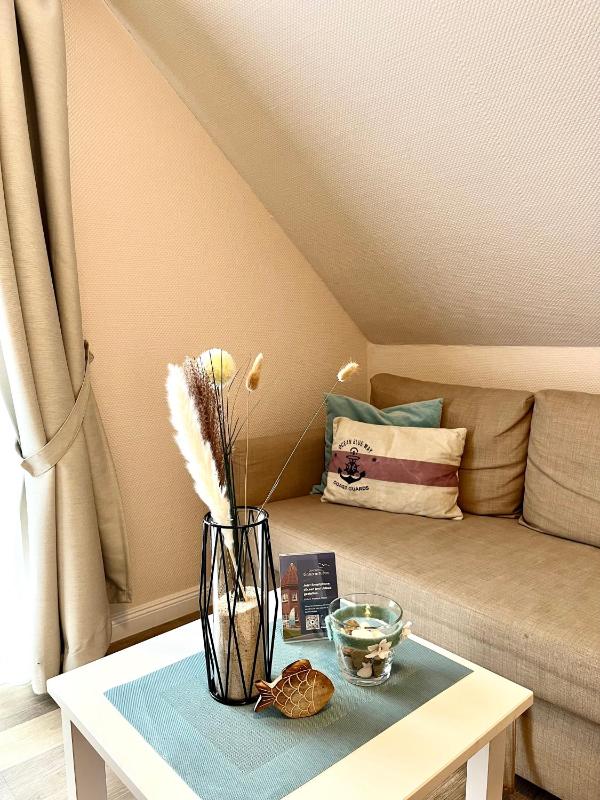 Large Double Room image 1
