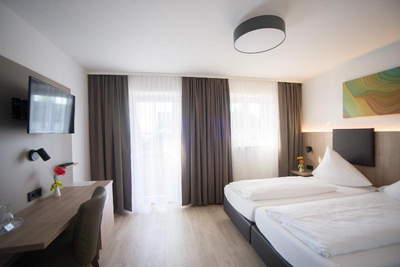 Double or Twin Room image 1