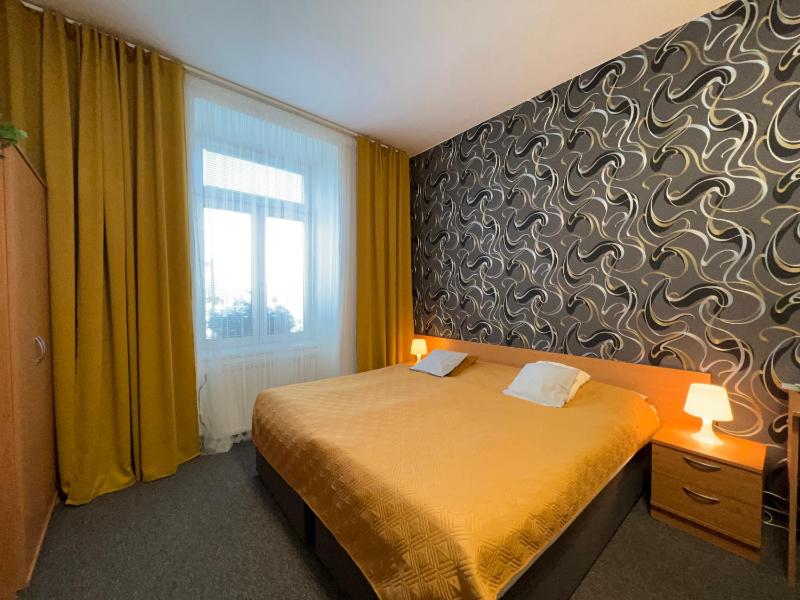 Comfort Double Room with Extra Bed image 1