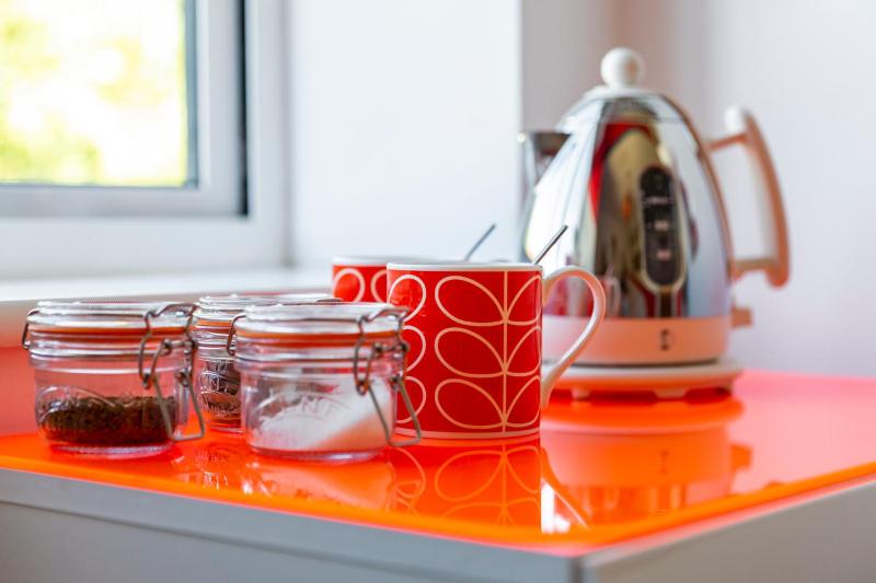 Small Double Room image 4