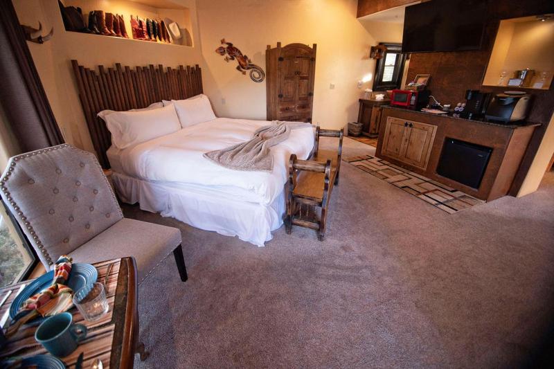 The Inn at Thunder Mountain - image 35