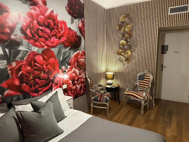 Double Room with Private Bathroom image 4