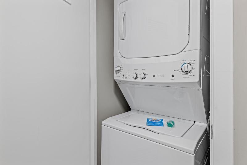 Studio Apartment image 2