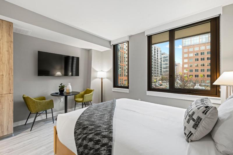 Studio Apartment image 1
