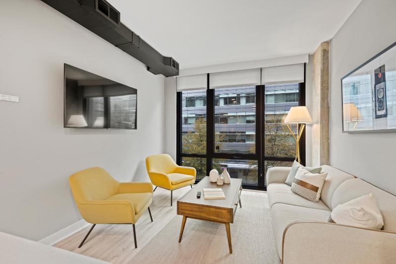 Premium One Bedroom Apartment with Den image 2