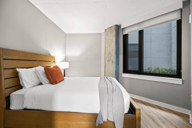 Three-Bedroom Apartment image 3