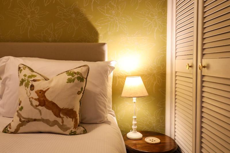 Double Room with Garden View image 4