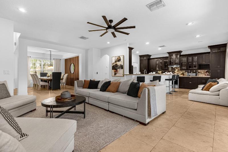 Hidden gem! Gorgeous villa next to Disney - image 9