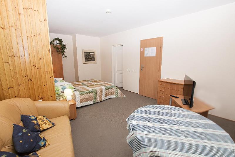 Double Room image 3