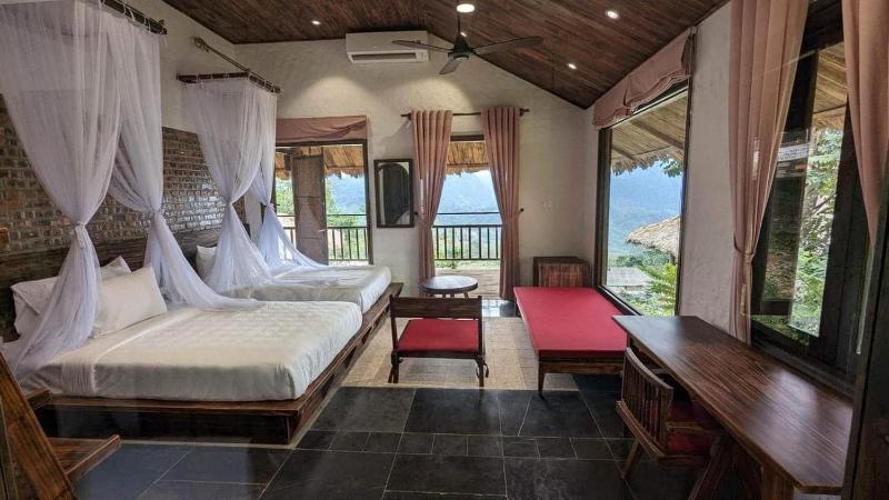Deluxe Double or Twin Room image 1