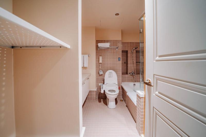 LAR Suite - image 11
