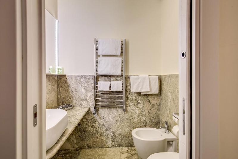 Standard Double Room image 1