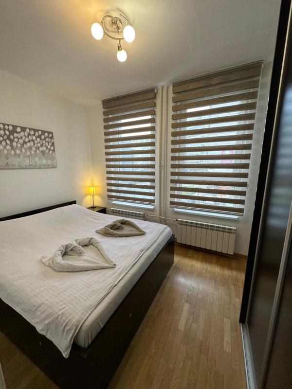One-Bedroom Apartment image 1