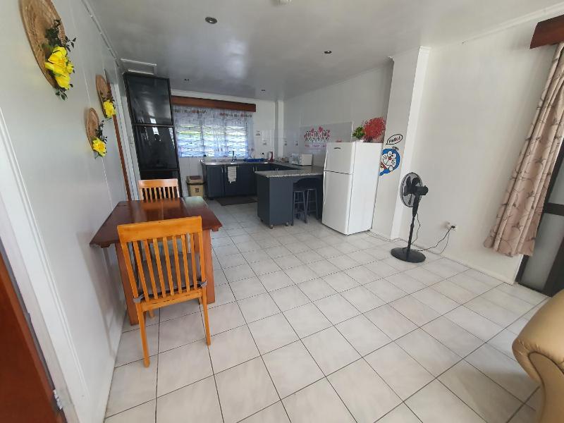 Cosy 2 bedroom unit with poolWifi - image 8