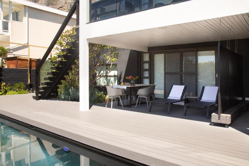 Deluxe Double Room with Bath image 1