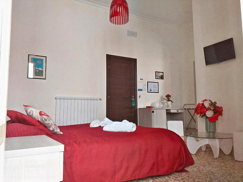 Double or Twin Room image 2