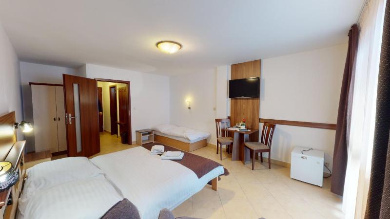 Triple Room image 1