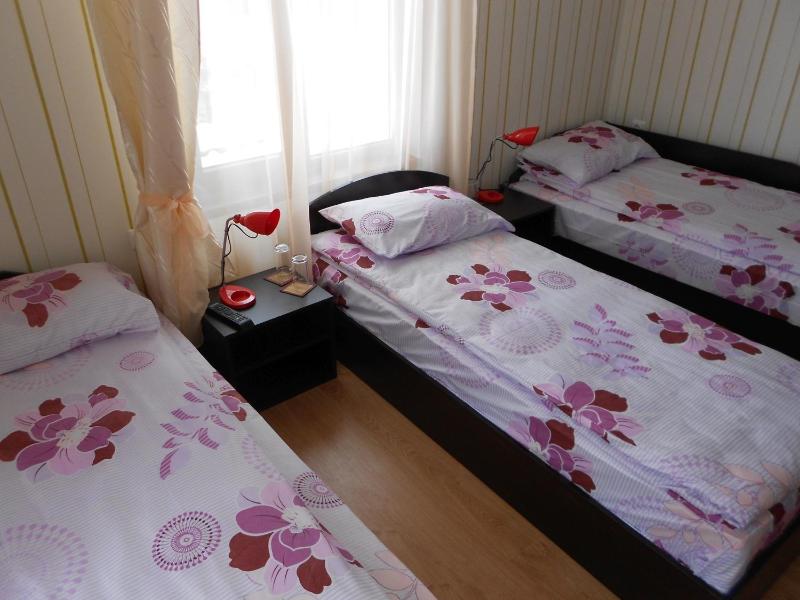 Standard Family Room image 3