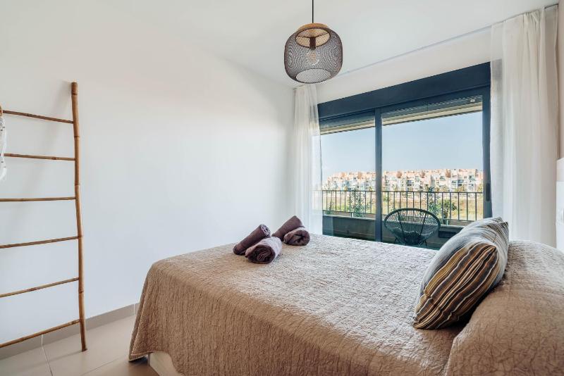 Tres bel apartamento primera linea de Playa Serena - image 10